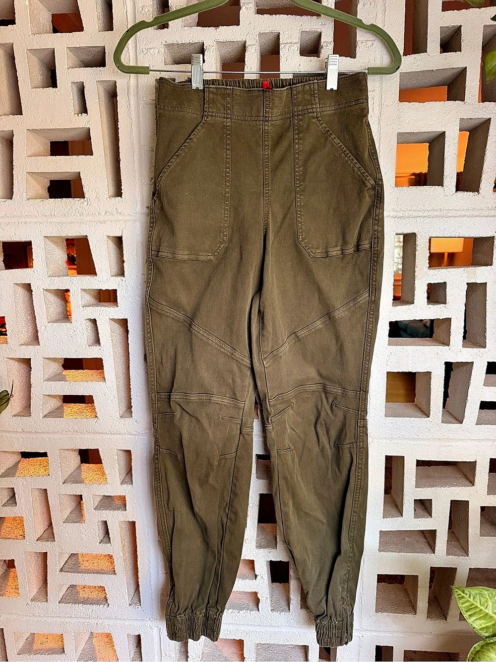 SPANX Stretch Twill Jogger Pants Green Small